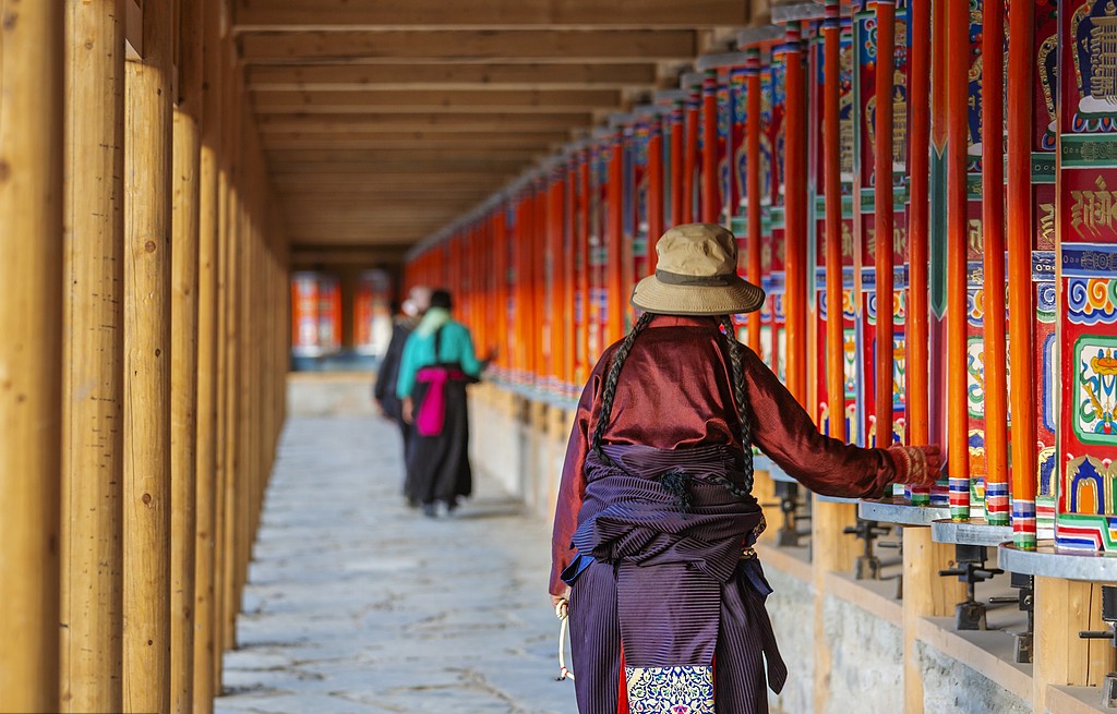 拉卜楞寺转经祈福